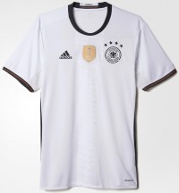 Футболка сборной Германии по футболу 2015/2016